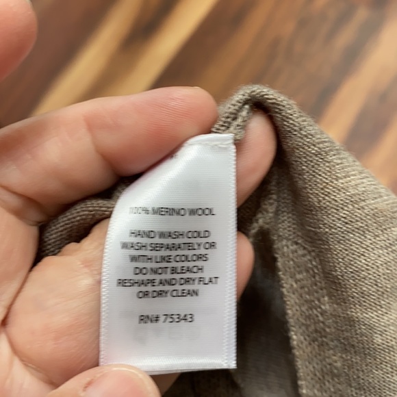 Tahari Beautiful long merino wool XS vest - Picture 7 of 11